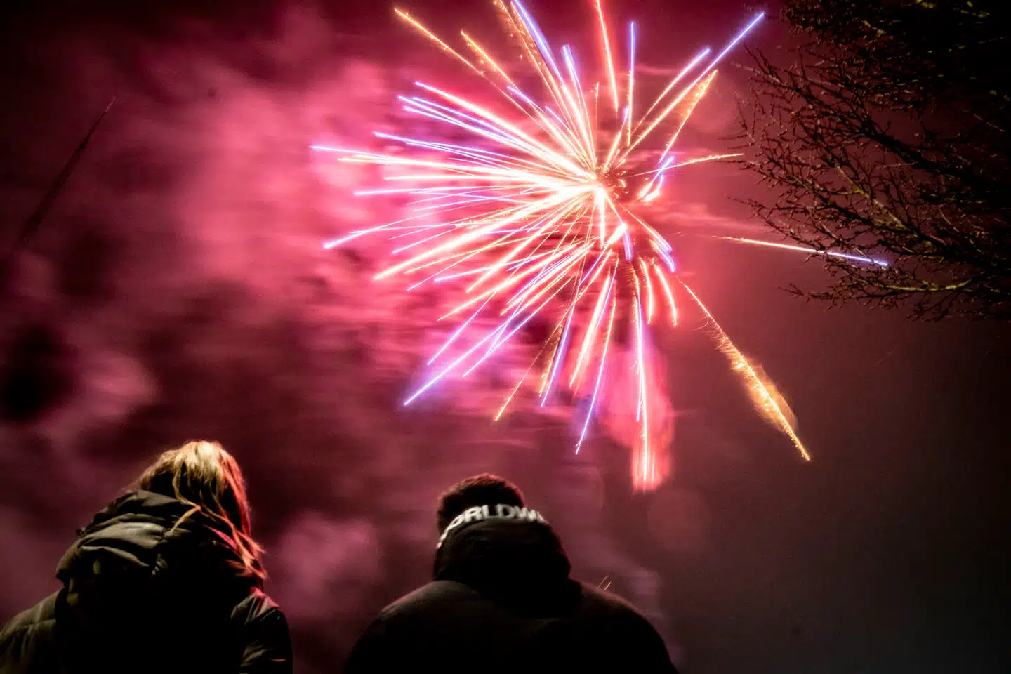 Det bøvl har vi heldigvis ikke med nytåret, der blot ved sin placering i enden af året står som noget særligt, skriver Anders Stjernholm.