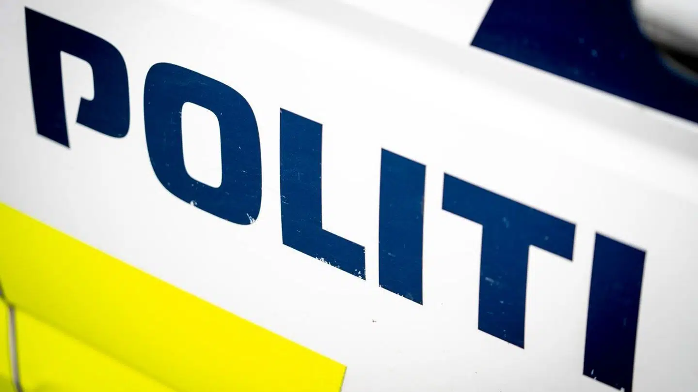 Den 20-årige blev også fundet skyldig i at have truet en af de unge piger, hvis hun anmeldte ham for at have optaget og gemt sexbillederne af hende. Arkivfoto.
