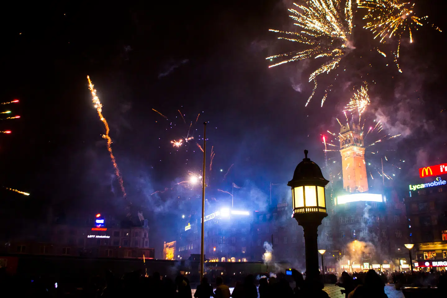Karsten Møller kan godt lide jul, men nytårsaften har han altid prøvet at undgå. Billedet er fra Rådhuspladsen i København.