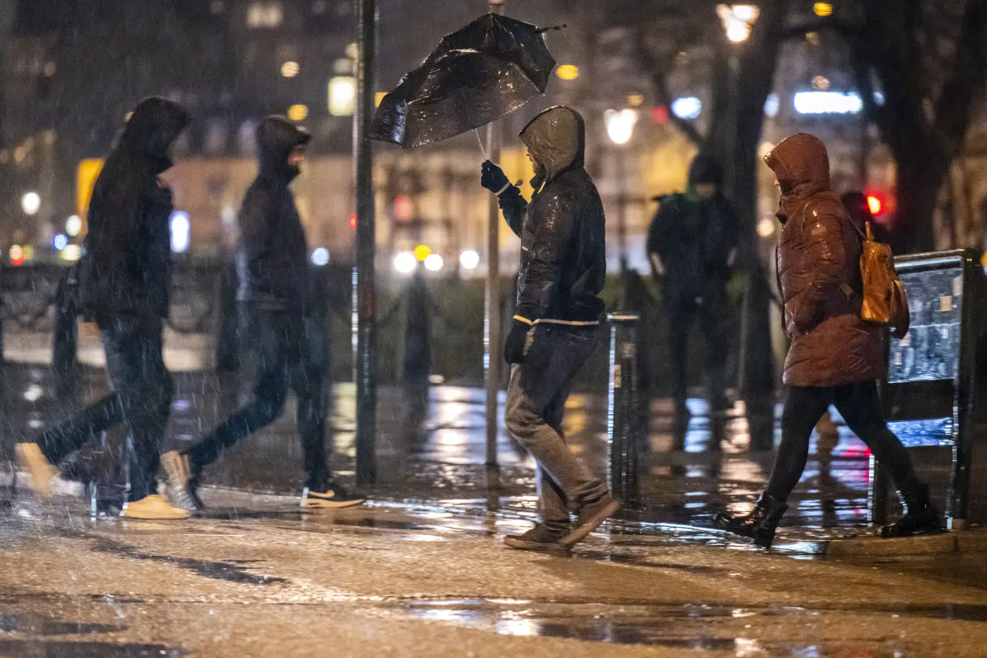 En front med udbredt regn vil trække op over Danmark fra sydvest i løbet af nytårsaftensdag. Chancen for tørvejr klokken 12 er størst i de sydlige dele af landet. (Arkivfoto).