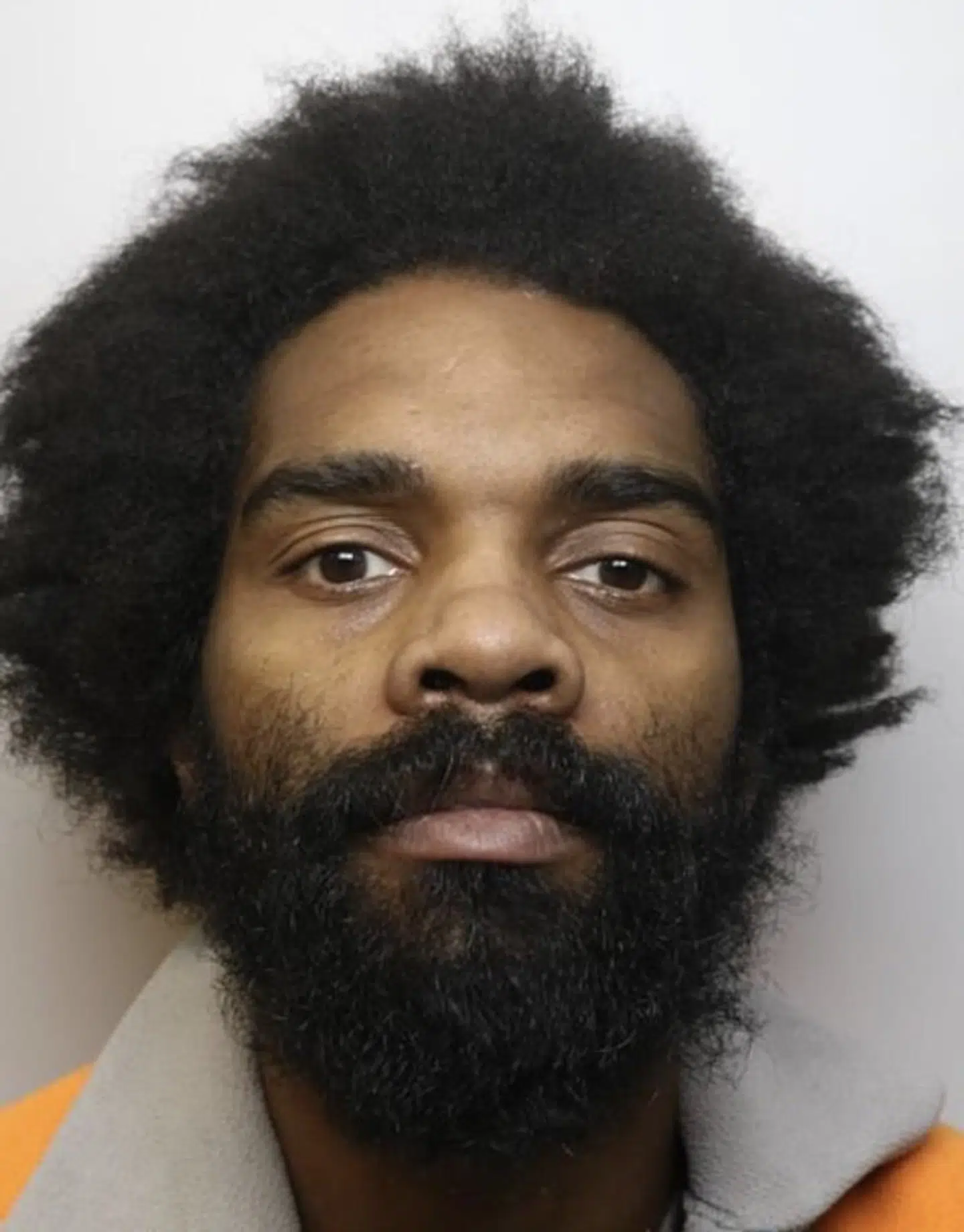 Ryan Johnston stod bag den forbrydelse, der nu »breder sig som en løbeild blandt kvindegrupper« i Storbritannien, som en kommentator skriver. Nu er det åben »krig mod kvinder«, mener en advokat.