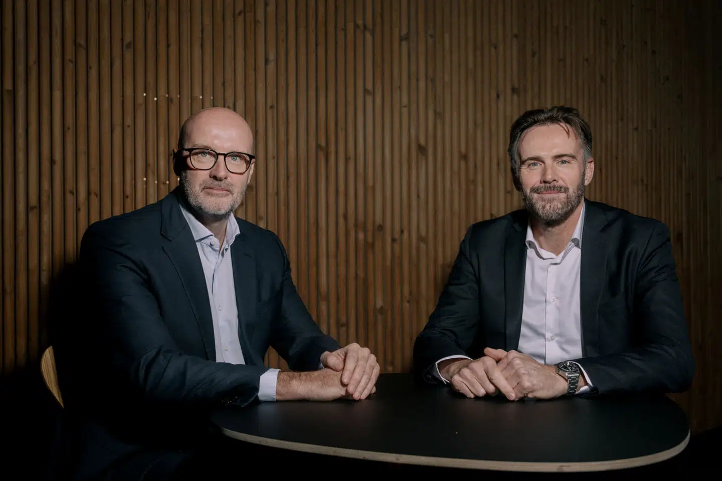 Lars Mørch og Peter Mørch er brødre, der begge er røget til tops i dansk erhvervsliv som direktør for henholdsvis Jyske Bank og PensionDanmark.