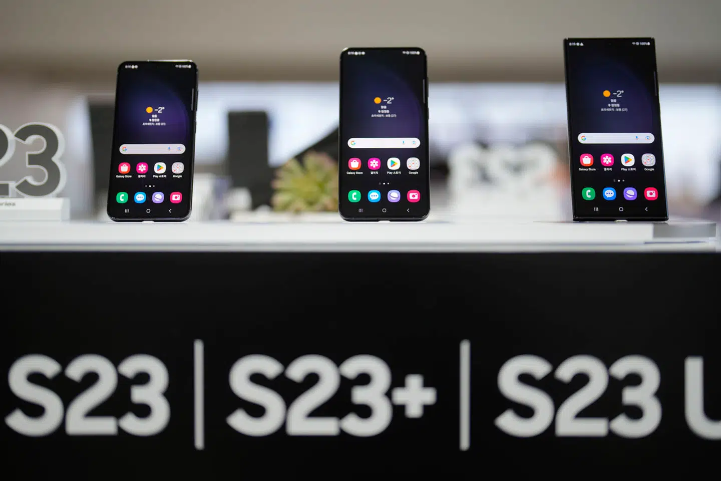 Det er næsten et år siden, at de tre Galaxy S23-toptelefoner kom på markedet. Om 14 dage er Samsung klar med årets første store mobillancering, og Galaxy S24-telefonernes store slagnummer bliver den allestedsnærværende kunstige intelligens.