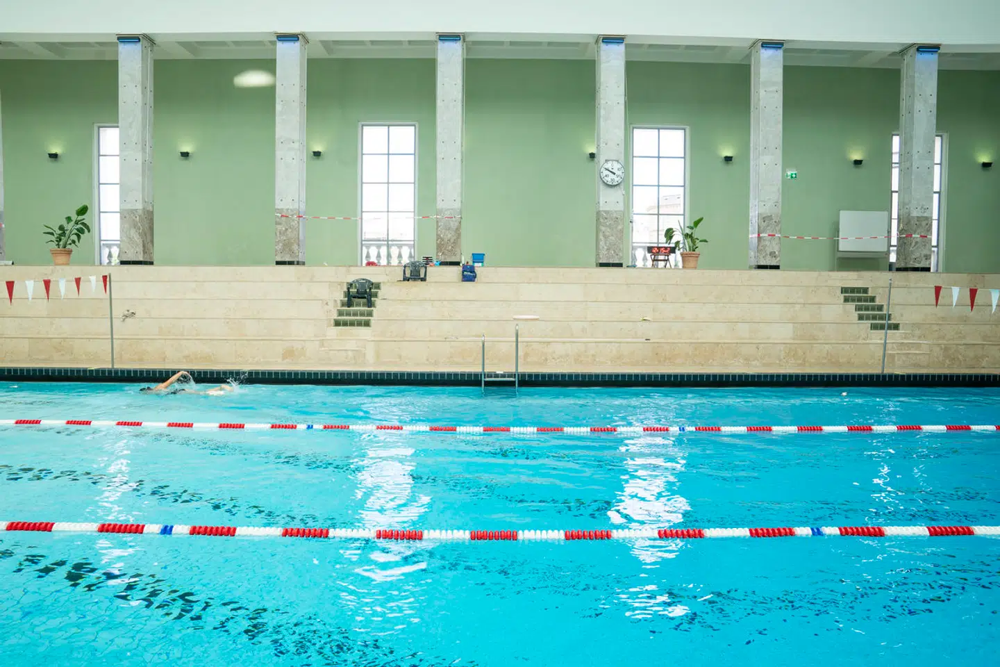 Øbro-Hallen kaldes »Københavns smukkeste svømmehal«.
