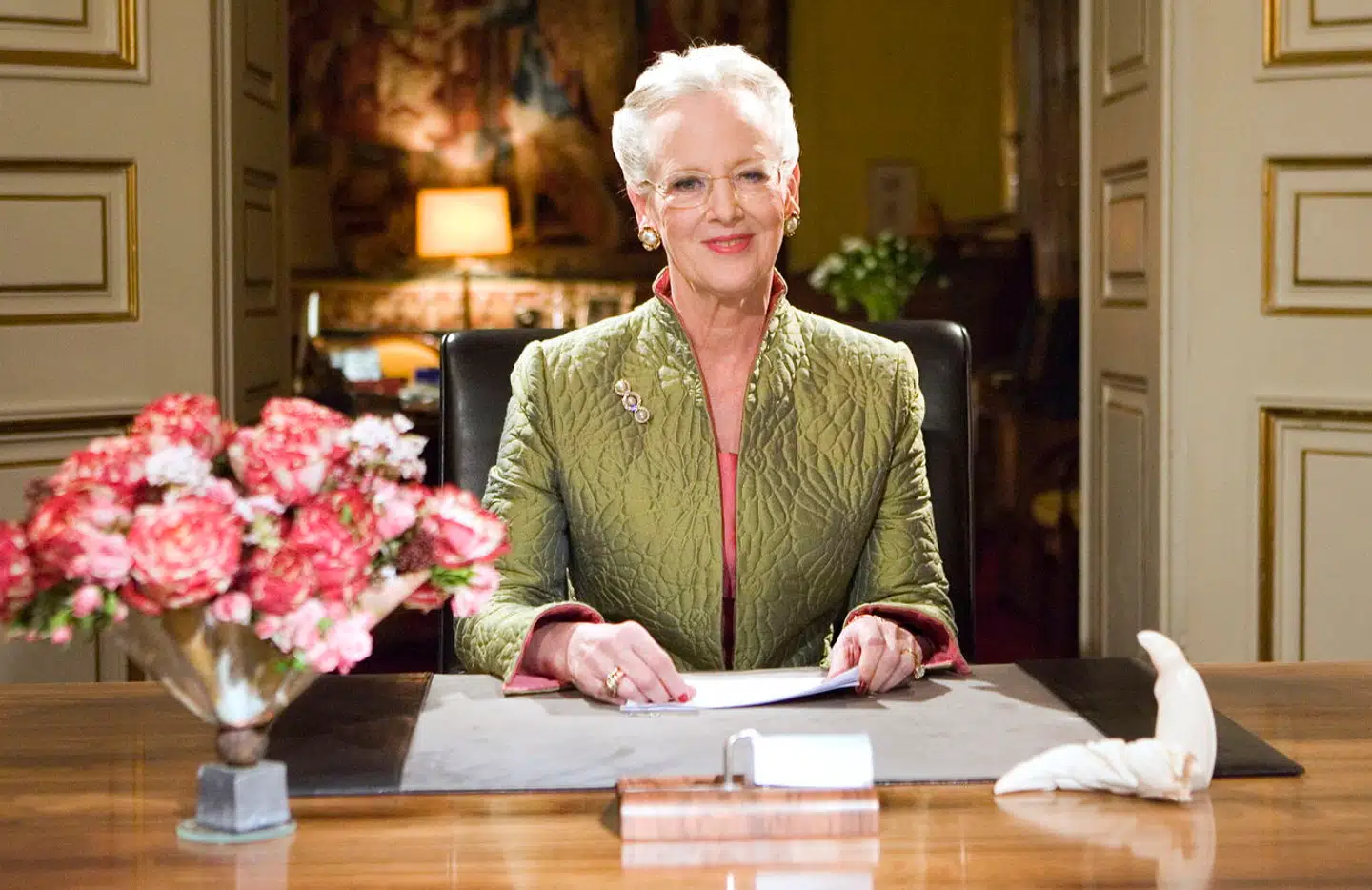 »Assimilation skaber rodløshed. Nationalisme kan være farligt. Og vi skal ikke blive et småligt land, sagde dronningen i 1977, 1985, 1992, 2006 og i 2013,« skriver Rikke From.