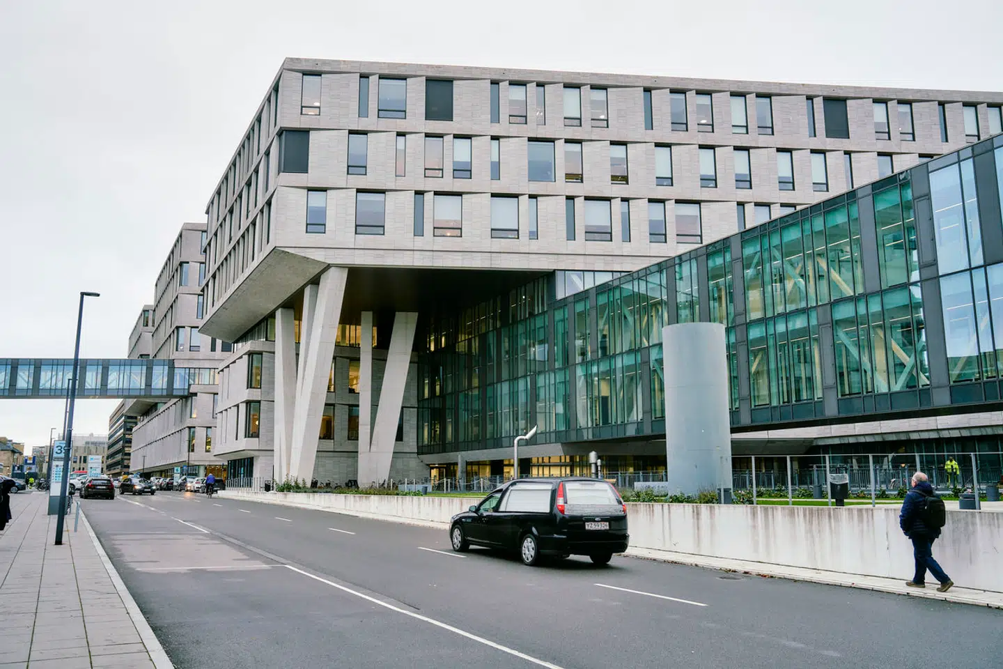 Selvom der primært bliver fundet vækst af skimmelsvamp i de gamle bygninger på Rigshospitalet, er der allerede fundet skimmelsvamp i den spritnye nordfløj flere gange. Nordfløjen blev indviet af Dronning Margrethe i 2020.