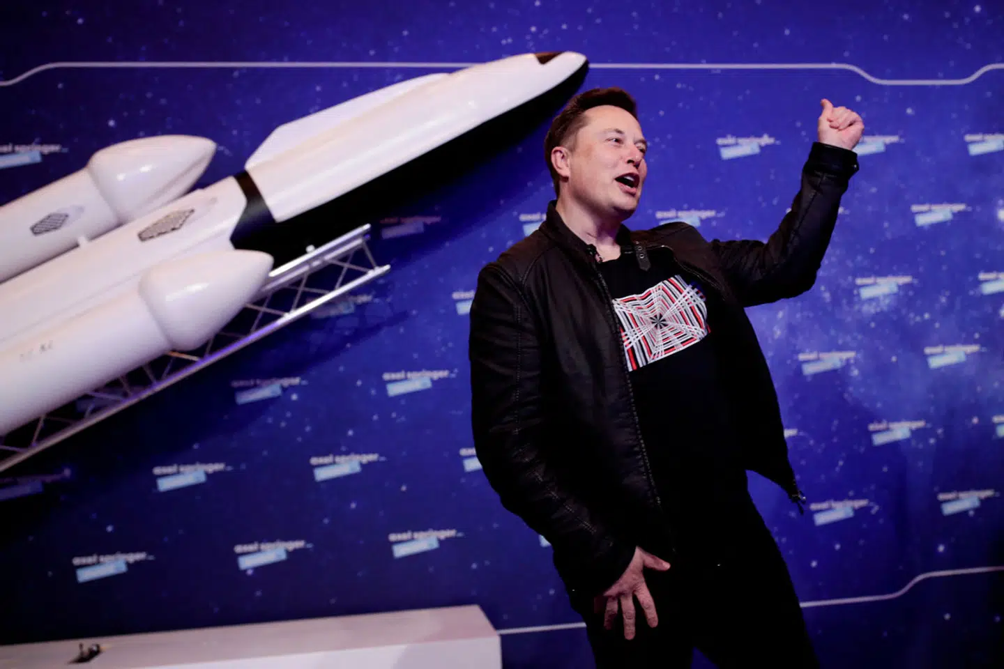 Elon Musks ofte kontroversielle udtalelser blev kritiseret af nogle af de ansatte i hans rumselskab SpaceX. Nu er otte blevet fyret, hvilket ifølge det amerikanske arbejdstilsyn er ulovligt.