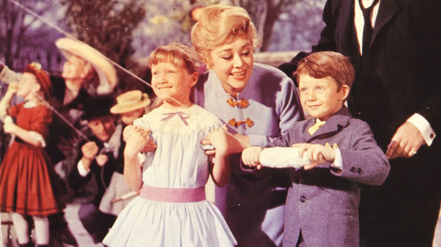 Glynis Johns, der er bedst kendt for sin rolle som moren i Mary Poppins er død. Hun blev 100 år gammel.