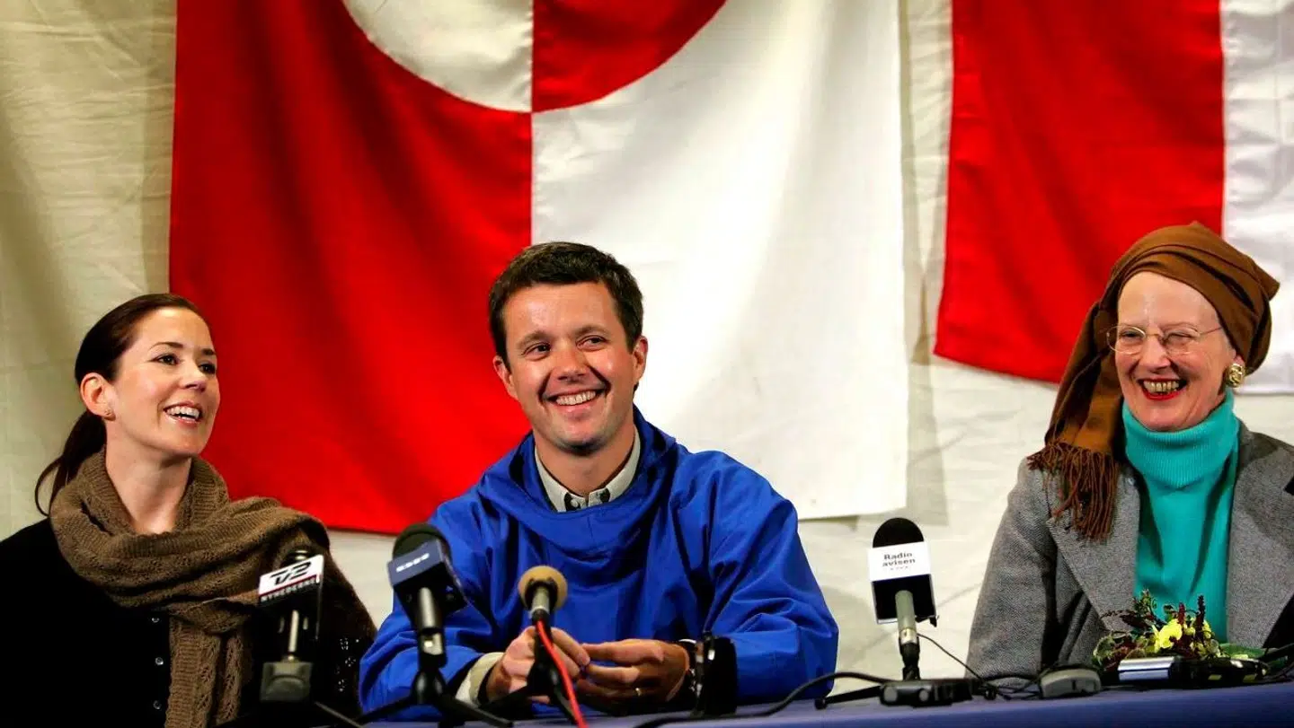 Dronning Margrethe og kronprinsparret under et besøg i Grønland i 2004.