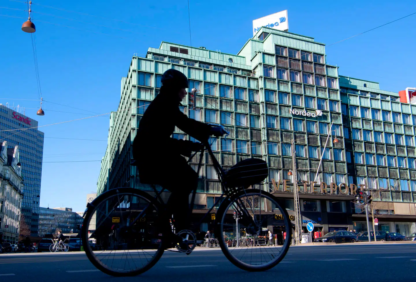 Nordeas filial ved Vesterport i København havde i flere år en særlig portefølje af russiske kunder. Ifølge Finanstilsynet forsømte banken at kontrollere sine højrisikable kunder.