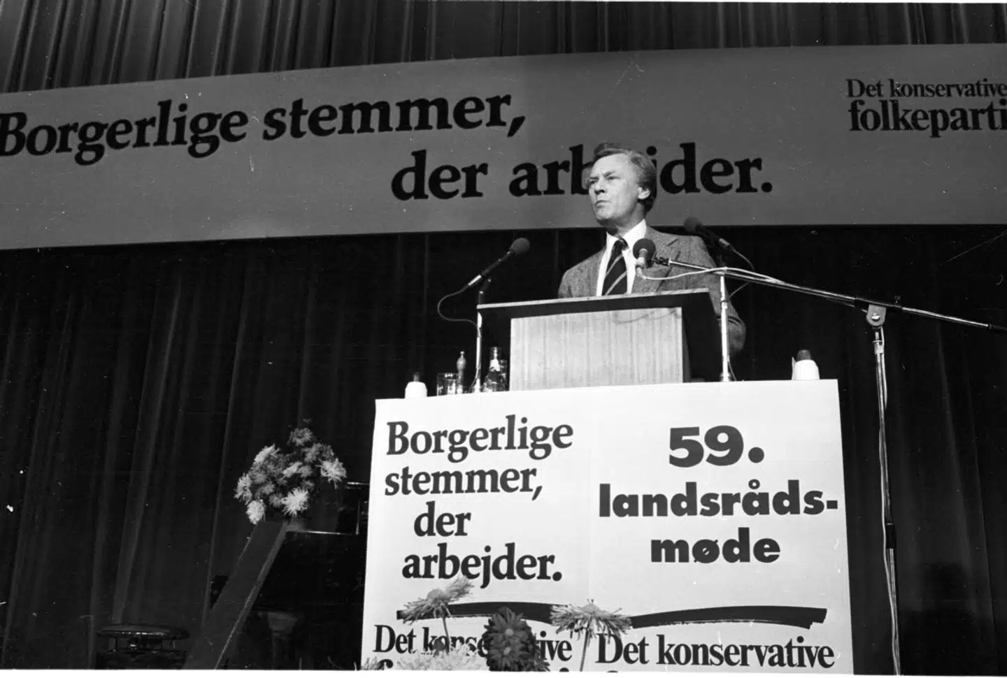 Udfoldelsen af et politisk koncept, som kaldes Kristian Mogensens 11 bemærkninger, medførte, at partiet fra 1982 fik en statsminister, Poul Schlüter, som sad i over ti år.