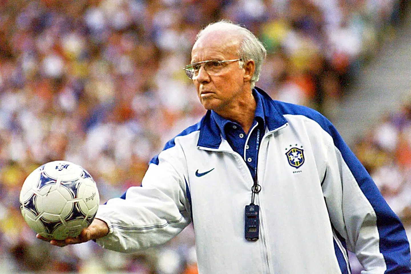 Mario Zagallo er en af tre, der har vundet VM både som spiller og træner. Billedet er fra VM i 1998, hvor Brasilien tabte finalen til Frankrig. (Arkivfoto).