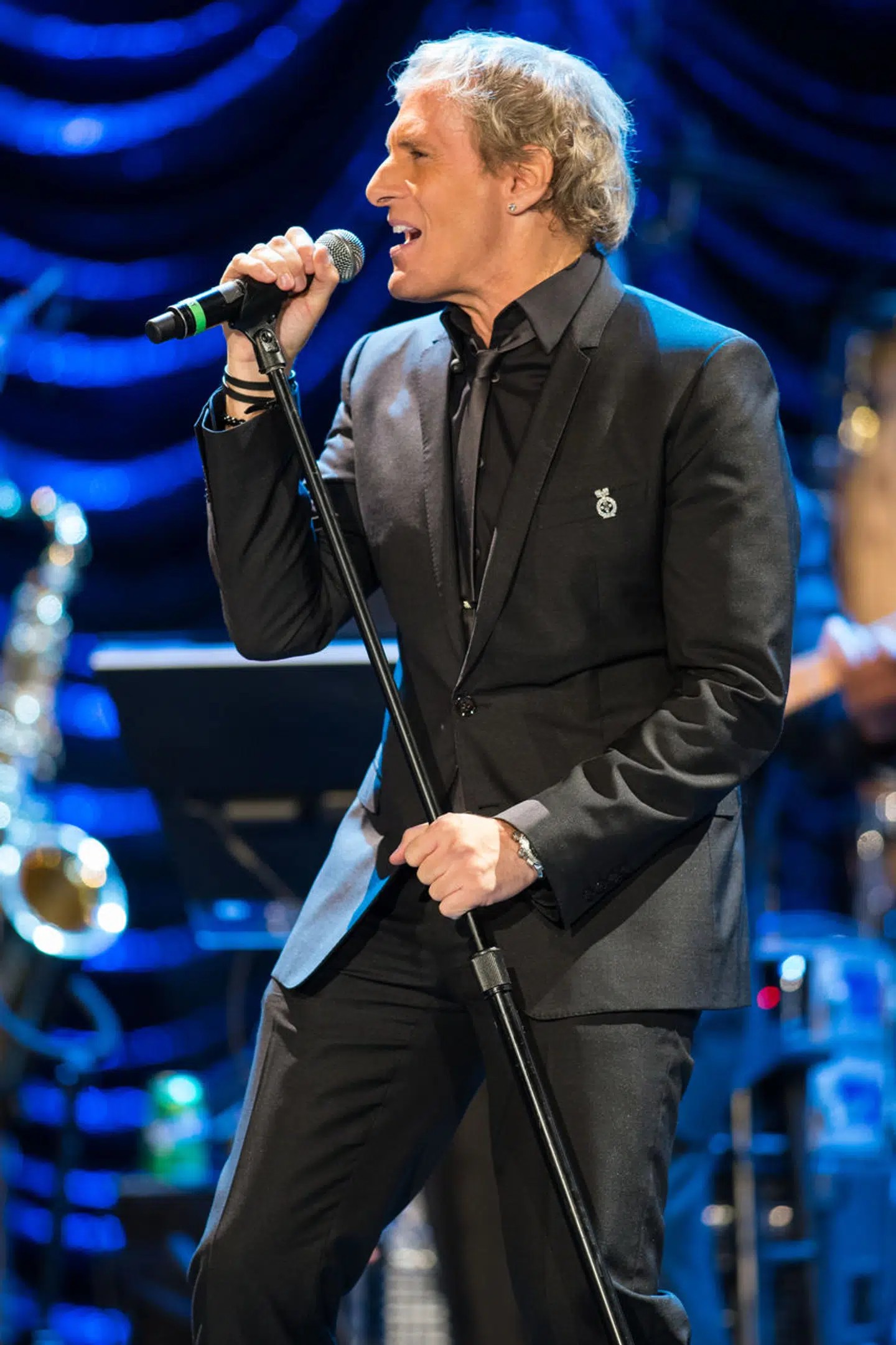 Michael Bolton er født i Connecticut og er mangeårig musiker og sangskriver.