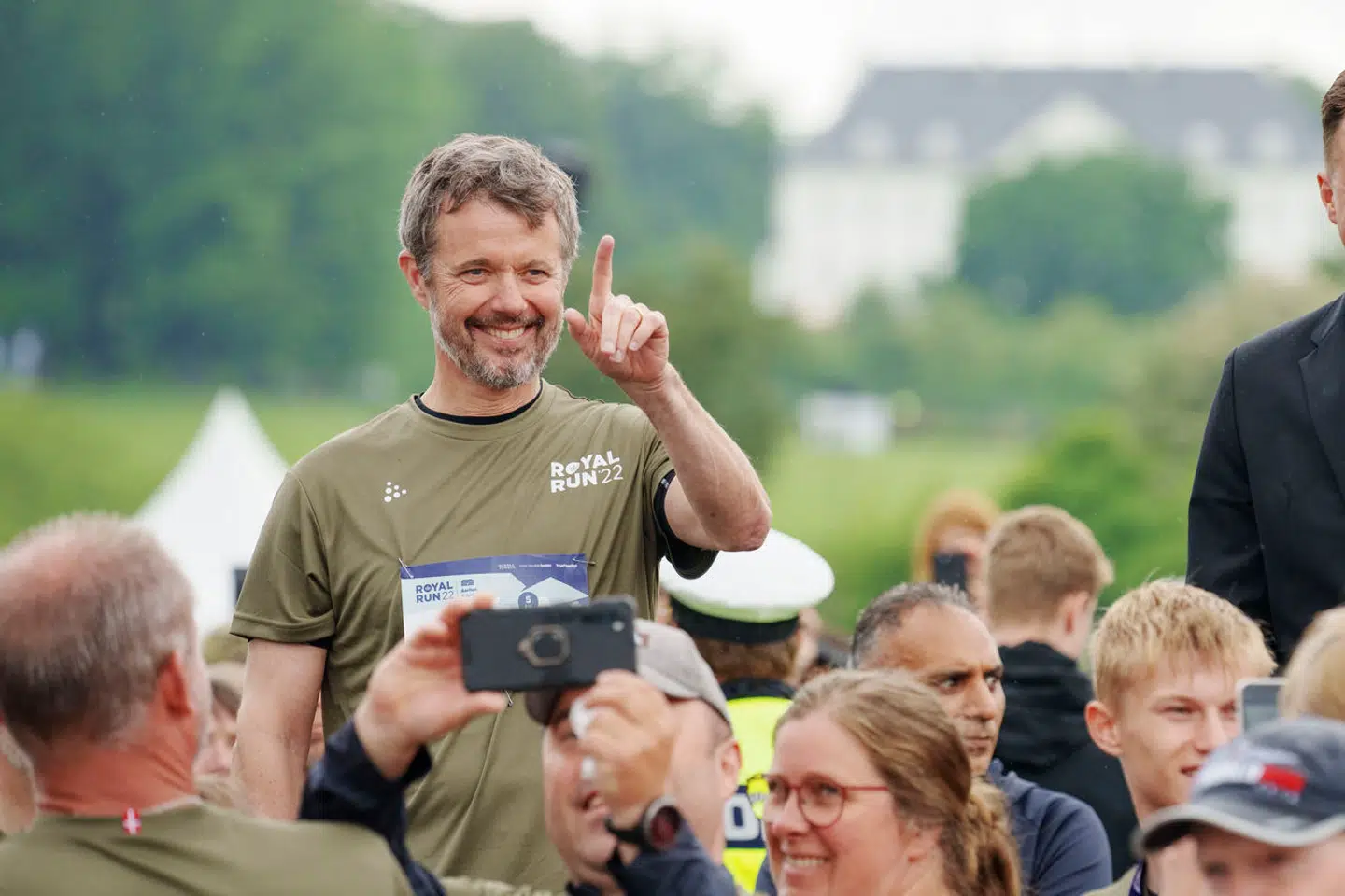 Autentisk: Kong Frederiks aktive deltagelse i Royal Run er hvert år et triumftog for den kommende monark.