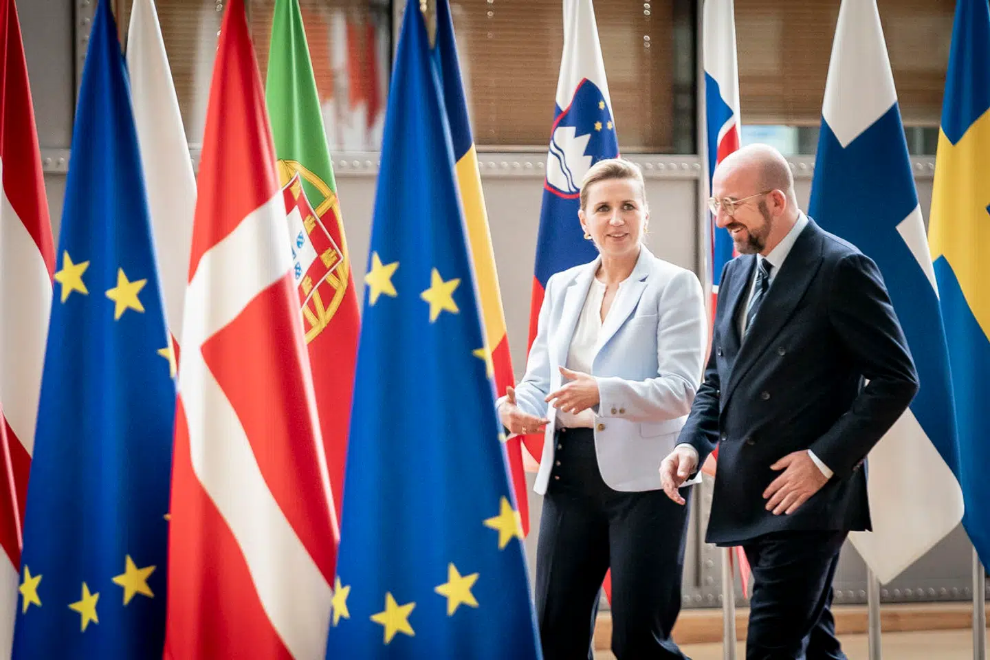 Statsminister Mette Frederiksen (S) og formanden for Det Europæiske Råd, Charles Michel, fotograferet i 2022. Efter at Charles Michel har meddelt, at han vil fratræde formandsposten, har det åbnet for, at der kan svirre rygter om Mette Frederiksen.
