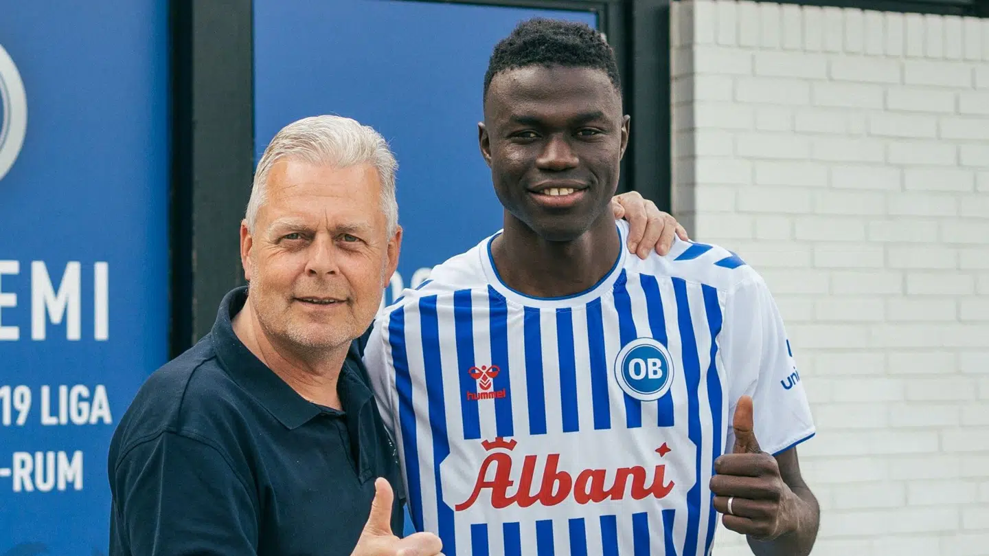 Tonny Hermansen og Yaya Bojang, da han kom til klubben første gang for et halvt år siden.