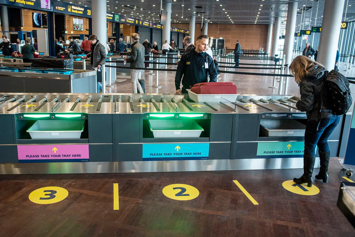 Fremover bliver den besværlige passage af sikkerhedskontrollen gjort langt nemmere, når nye mere avancerede 3D-scannere bliver taget i brug.