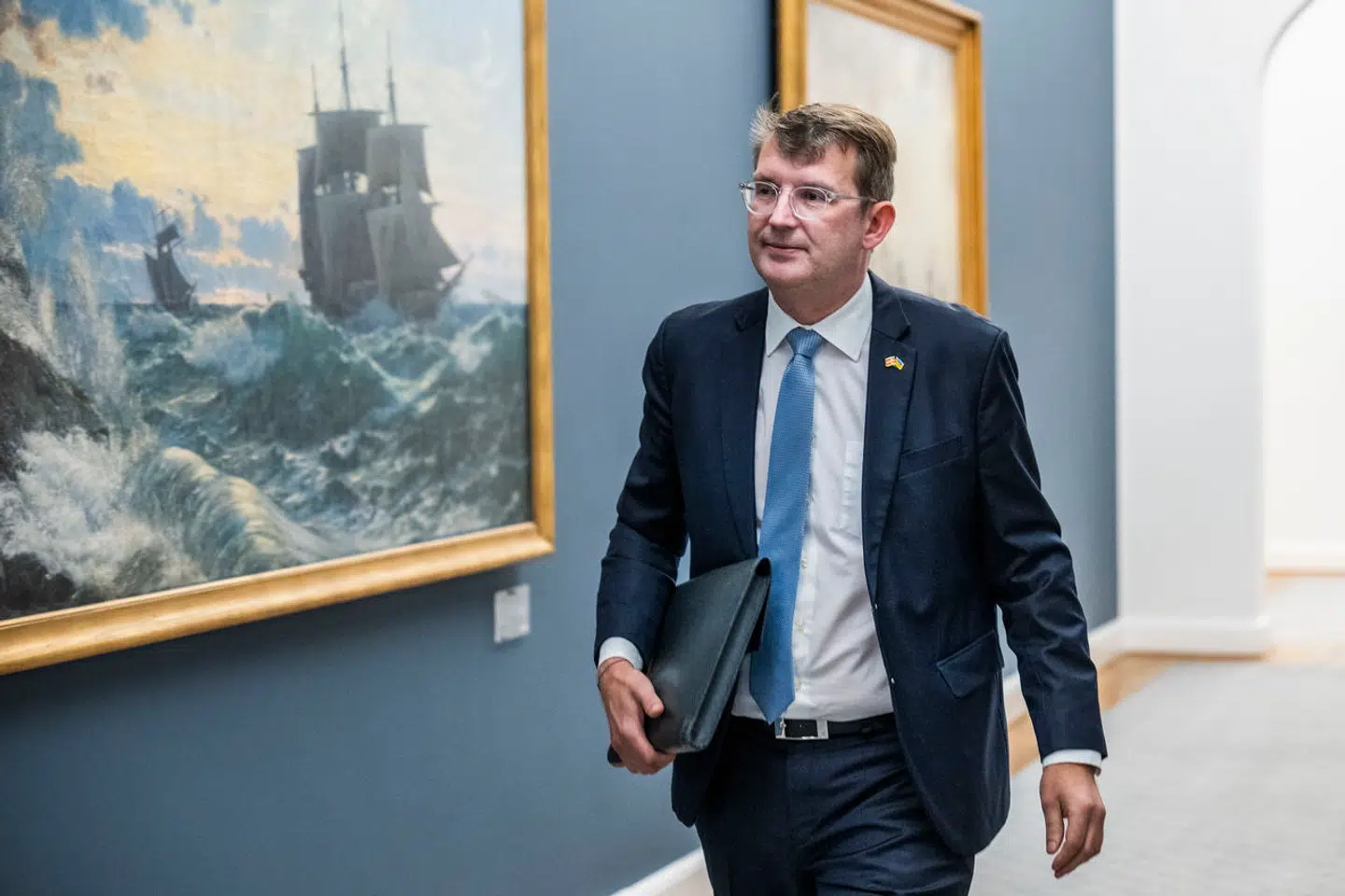 Forsvarsminister Troels Lund Poulsen (V) vil ikke svare på, om danskere også bør forberede sig på krig eller kriselignende tilstande – eller om det danske beredskab er godt nok. Foto: Martin Sylvest/Ritzau Scanpix