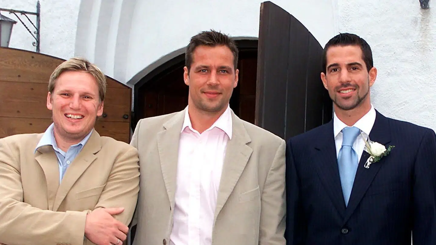Nikolaj Jacobsen (tv.) og Ian Marko Fog (th.) har holdt venskabet ved lige. Her ses de ved sidstnævntes bryllup.