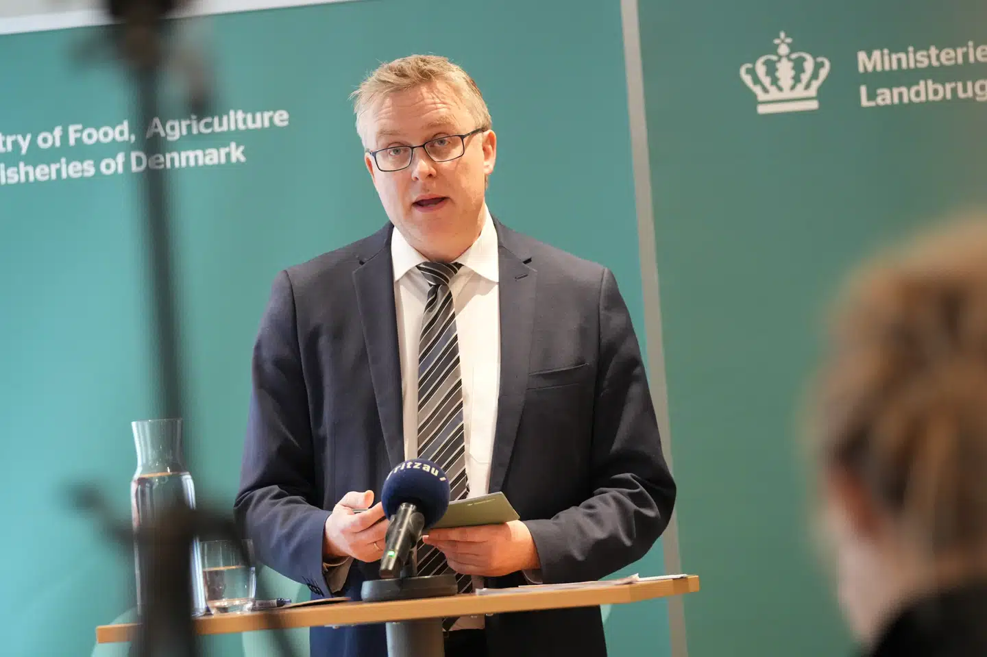 Fødevareminister Jacob Jensen (V) præsenterer regeringens samlede udspil til en aftale om dyrevelfærd.