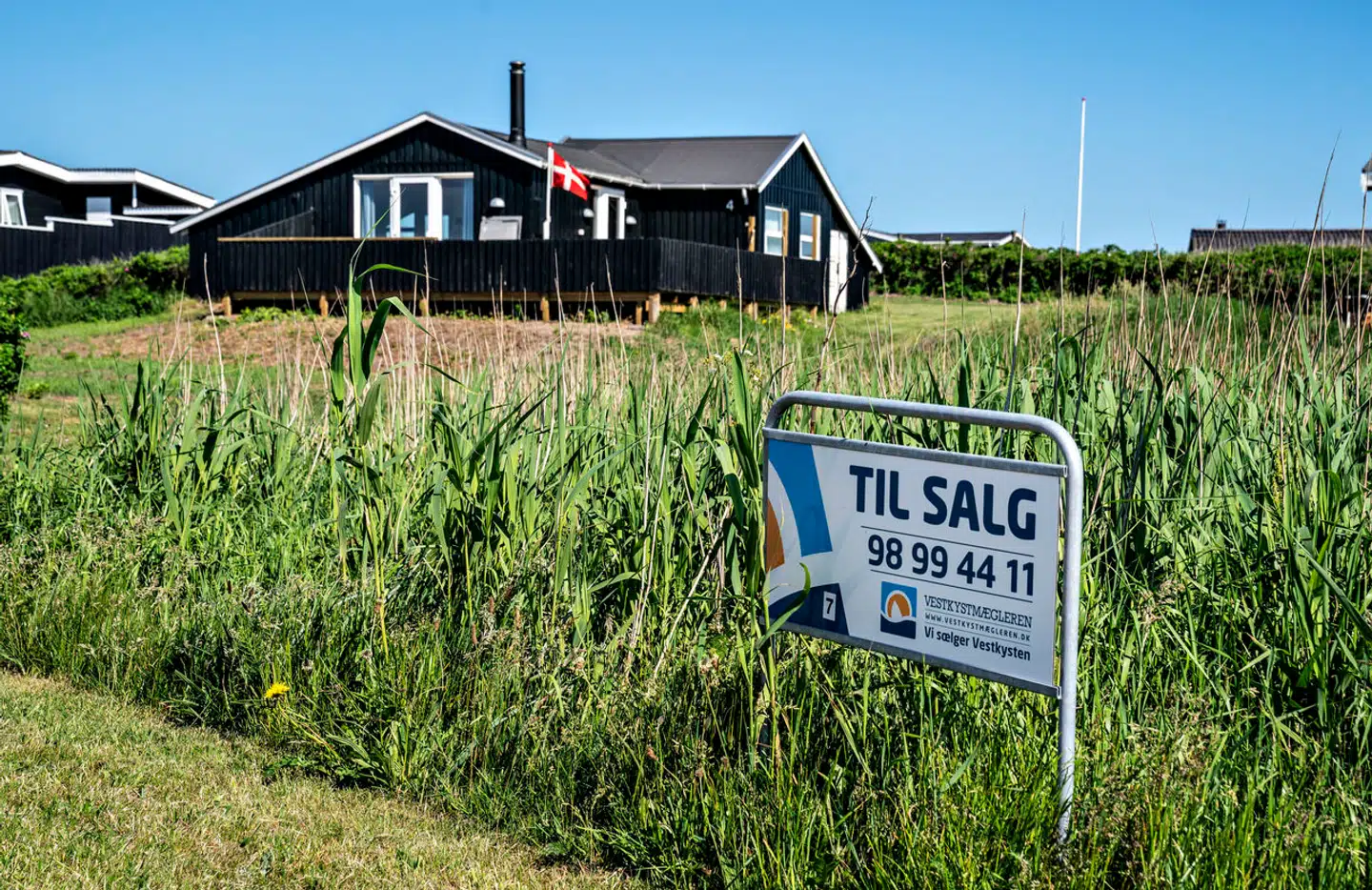 2023 har budt på både fald og stigninger i priserne på sommerhuse. Men der er store forskelle landet over, viser nye beregninger.