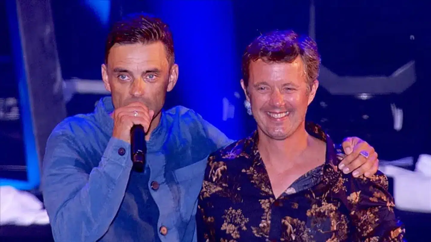 Simon Kvamm og kronprins Frederik under Nephews Smukfest-koncert i 2018.