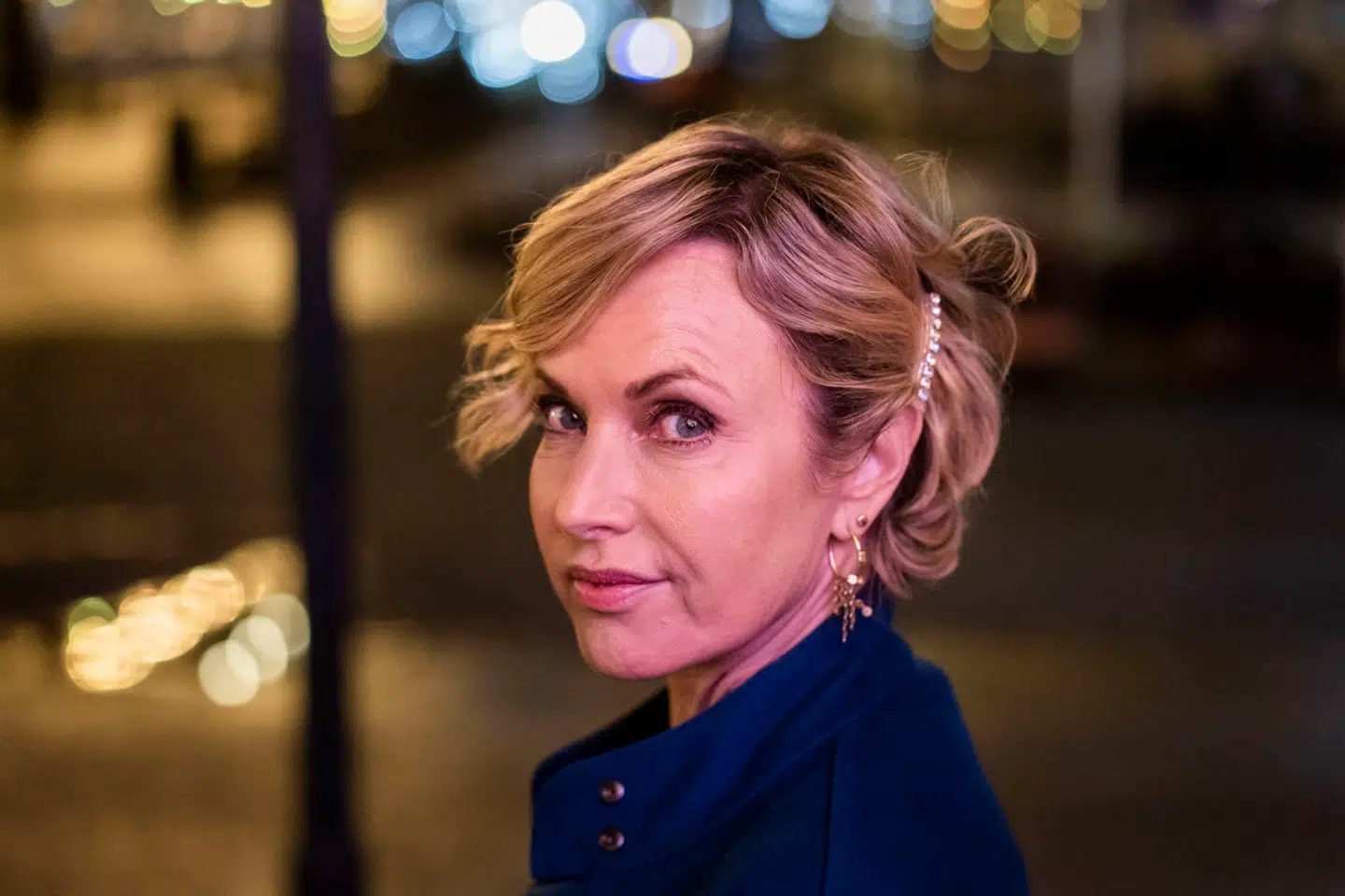 Fredag skal Natasja Crone dække et af de største shows, hun har været med til som vært.