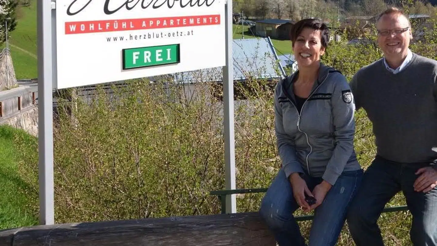 Kay Tofern – her med hustruen Petra – driver Herzblut Wohlfühl Appartements