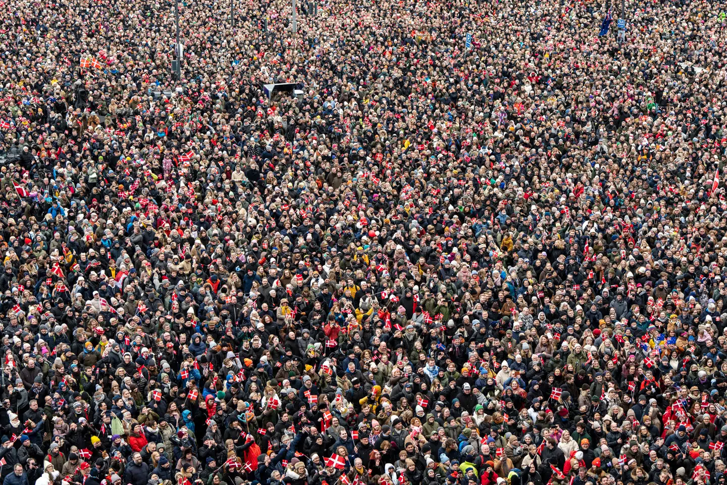 Christiansborgs Slotsplads i København under proklamationen søndag. Foto: Mads Claus Rasmussen, Scanpix