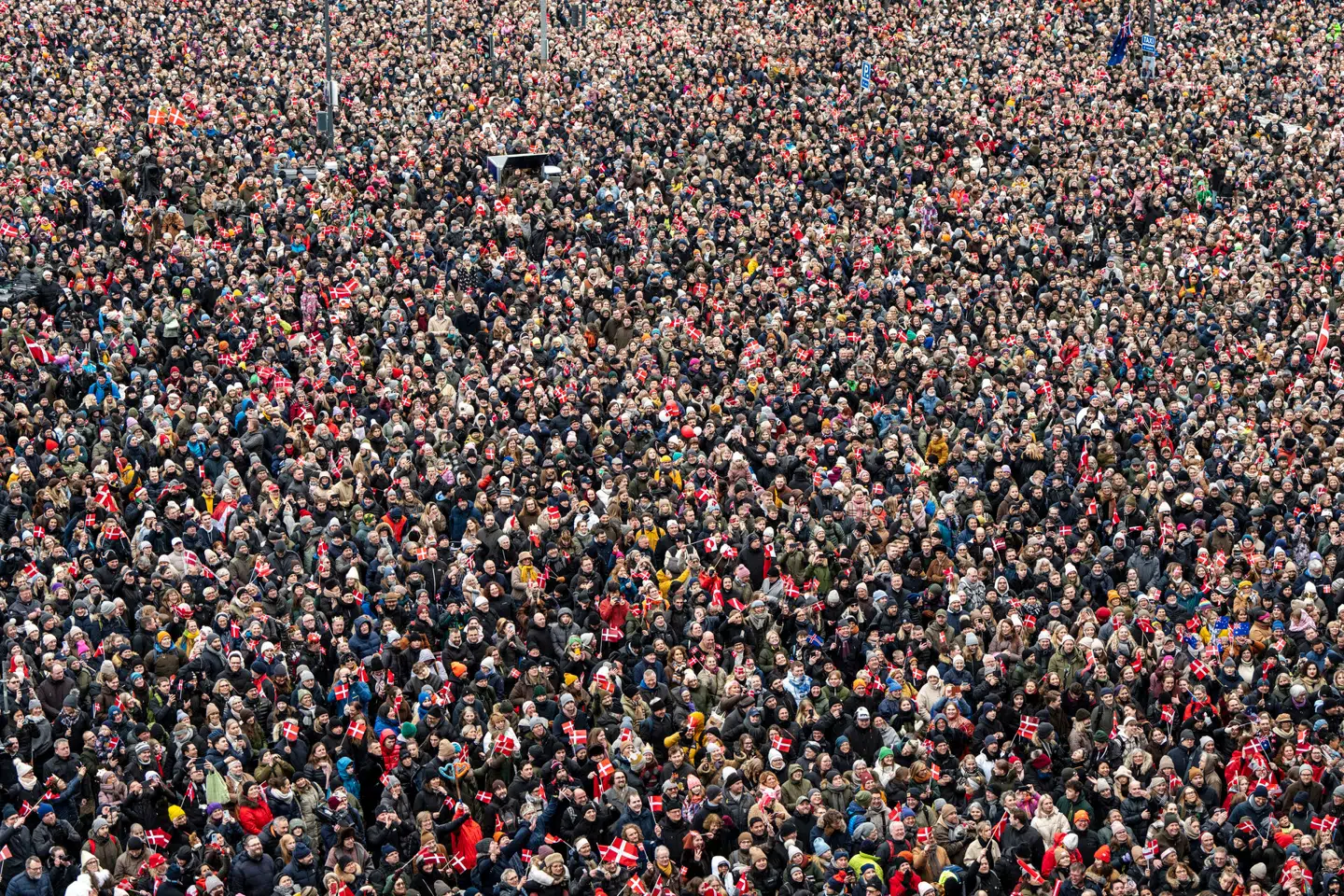 Christiansborgs Slotsplads i København under proklamationen søndag. Foto: Mads Claus Rasmussen, Scanpix