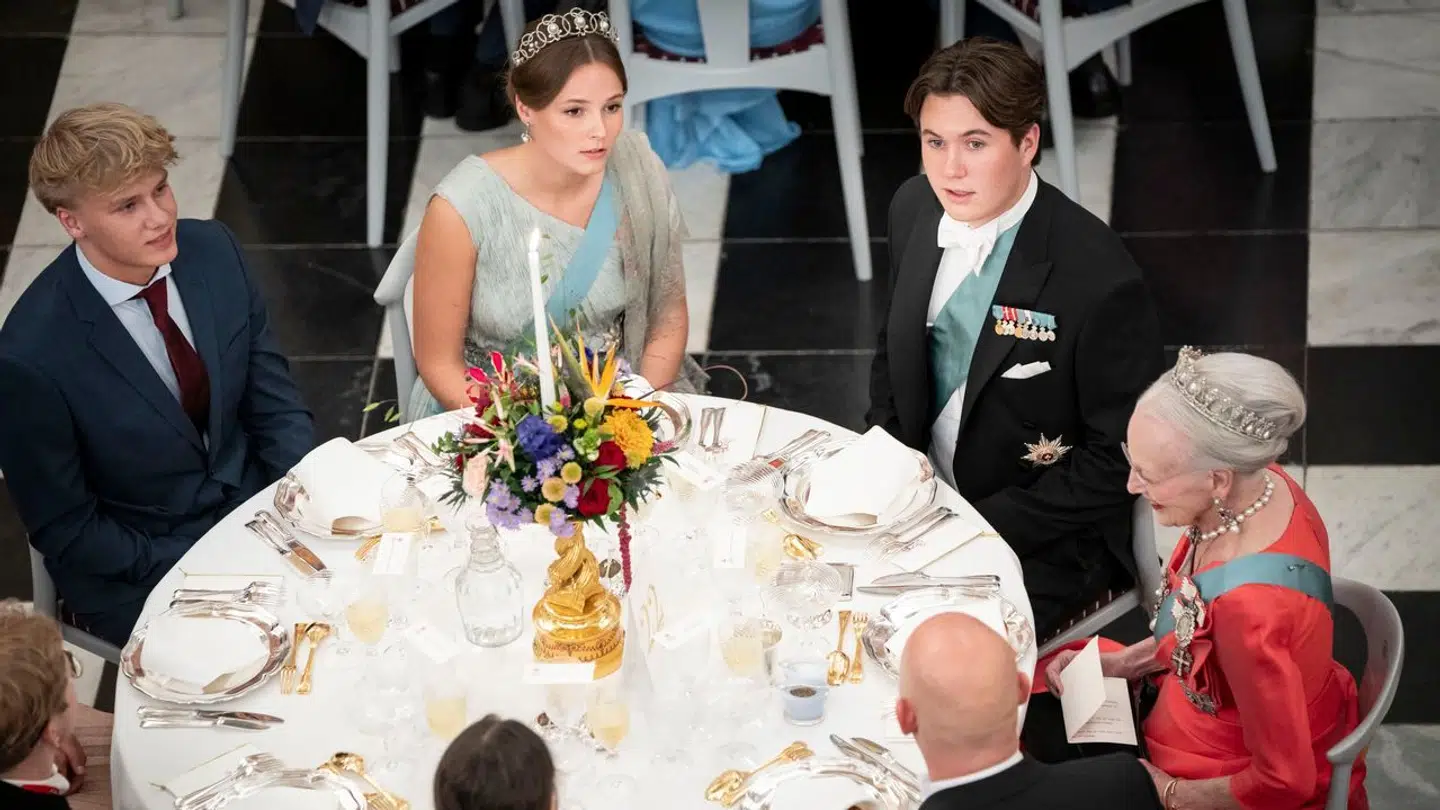 Prins Christian havde på sin 18års fødselsdag prinsesse Ingrid Alexandra som borddame.