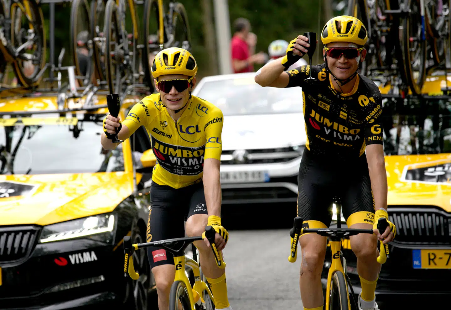 Få måneder forinden hjalp Sepp Kuss Vingegaard til endnu en Tour de France-sejr.