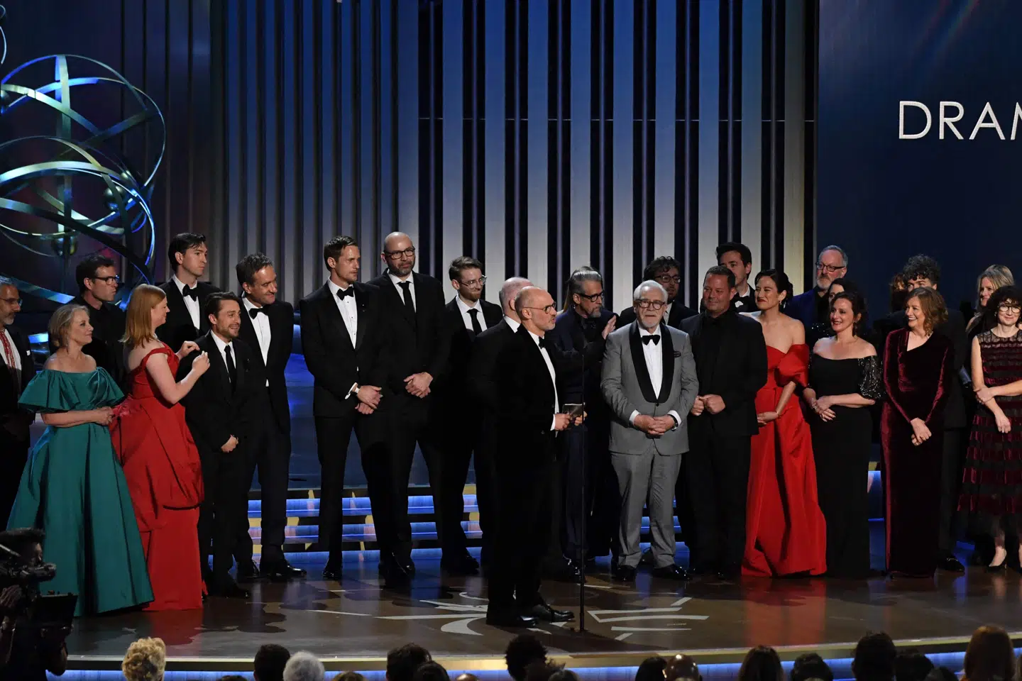 Dramaserien "Succession" vandt i alt seks priser for seriens fjerde og sidste sæson ved Emmy-uddelingen mandag.