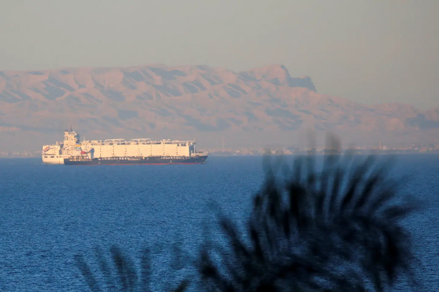 Risikoen for angreb i Det Røde Hav har fået mange rederier til at omlægge deres ruter. Det gælder blandt andet danske Mærsk. (Arkivfoto).