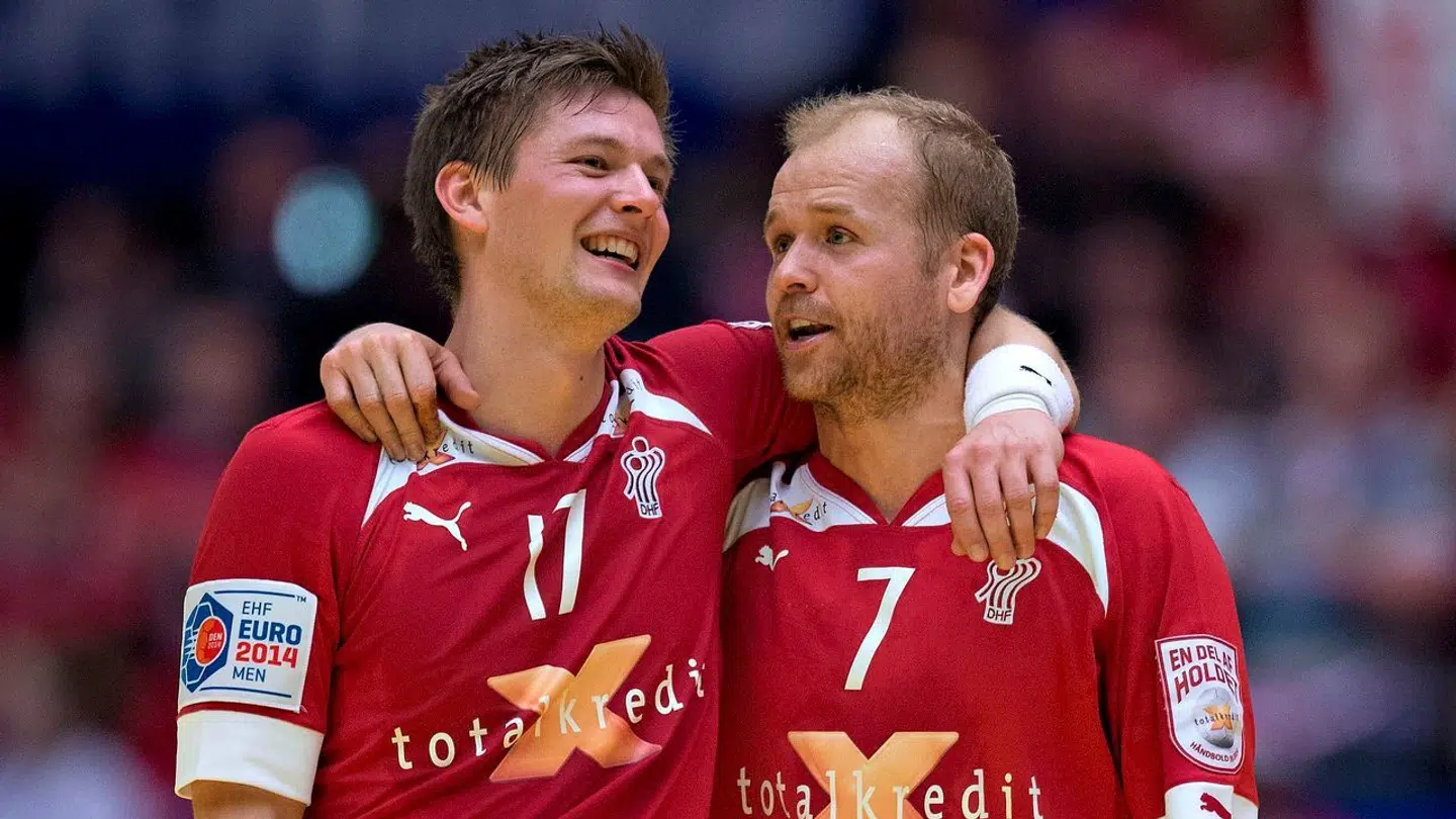 Lasse Svan (tv.) og Anders Eggert (th.) kan ikke undgå at støde ind i hinanden.